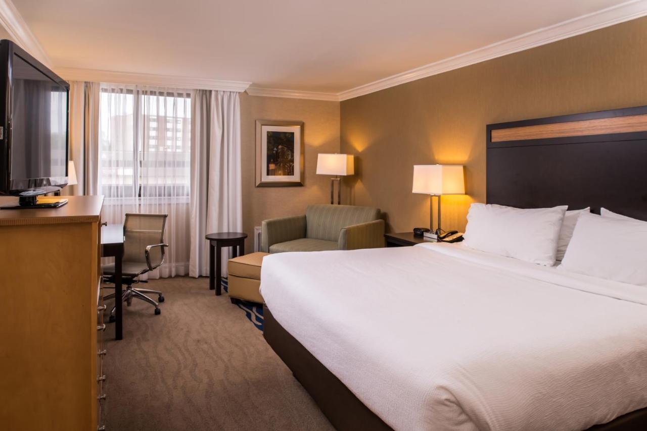 Holiday Inn Concord Downtown, An Ihg Hotel Esterno foto