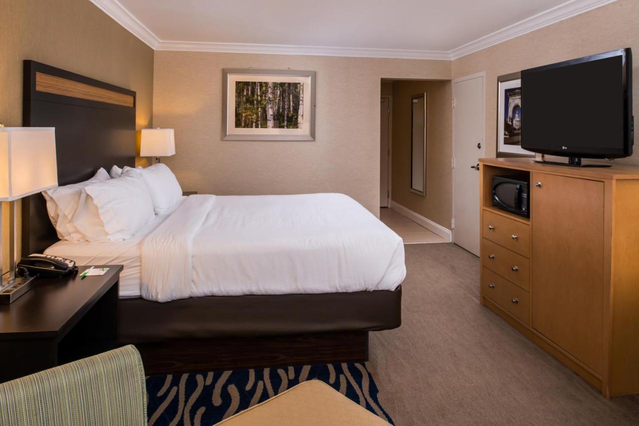 Holiday Inn Concord Downtown, An Ihg Hotel Esterno foto