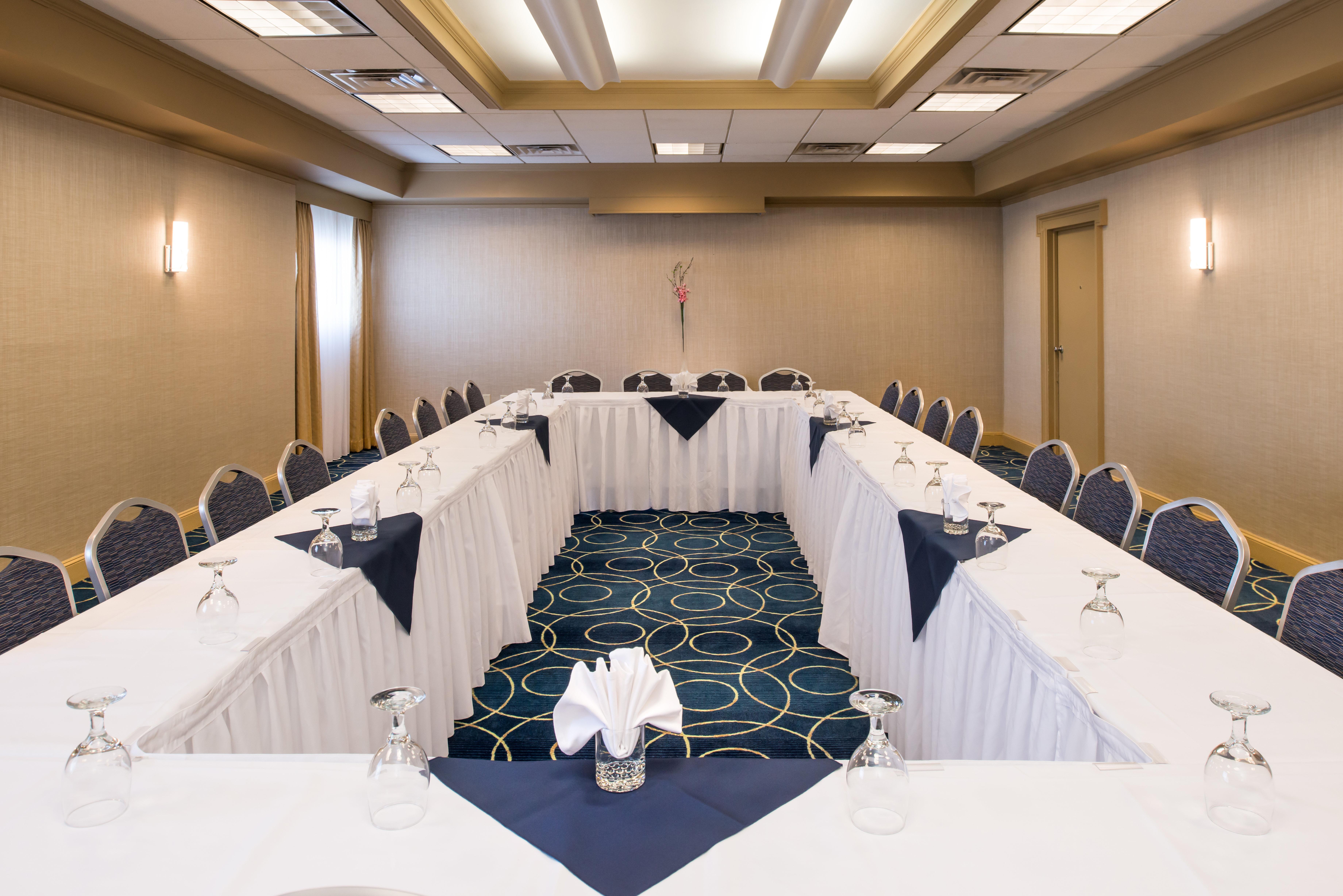 Holiday Inn Concord Downtown, An Ihg Hotel Esterno foto