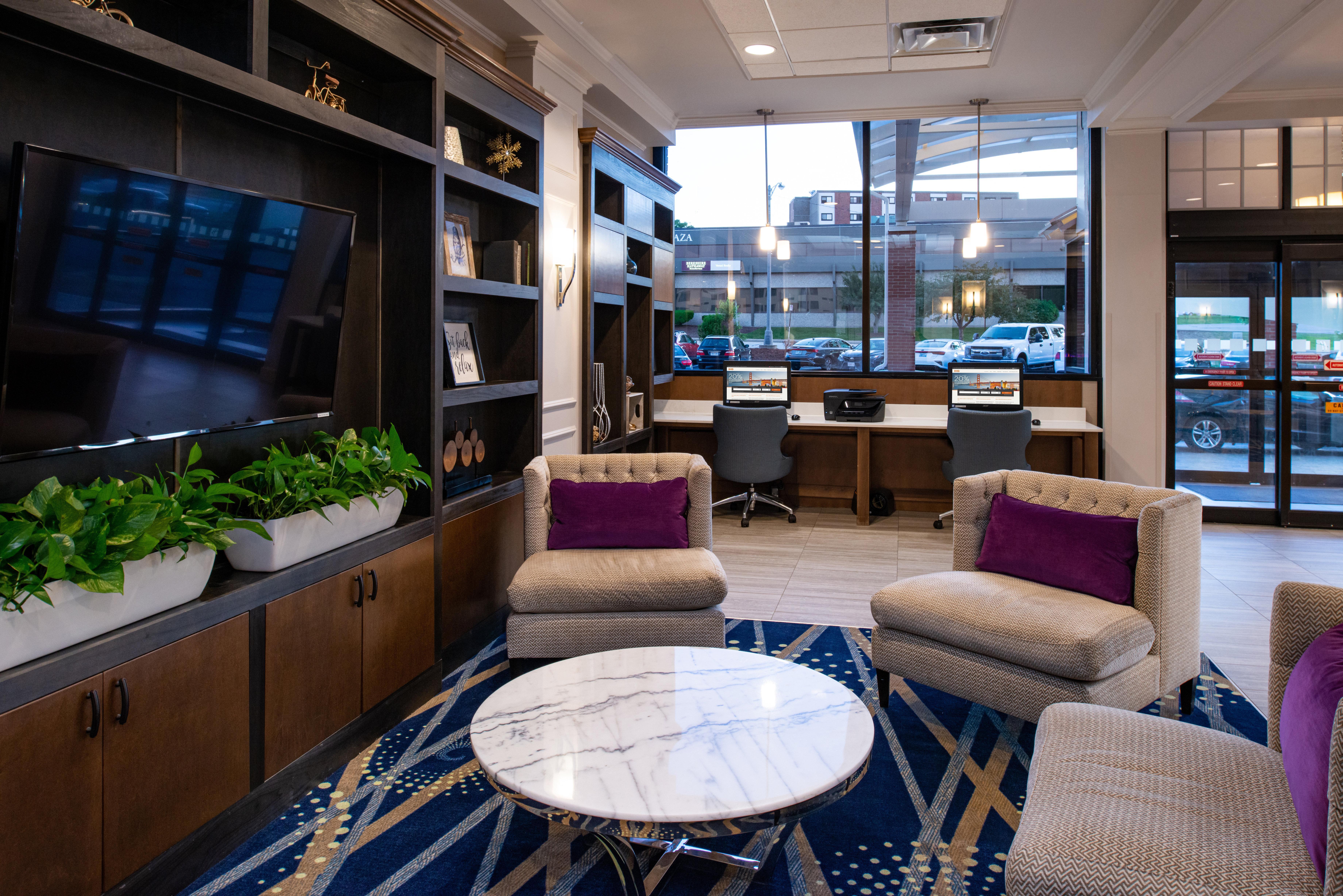 Holiday Inn Concord Downtown, An Ihg Hotel Esterno foto