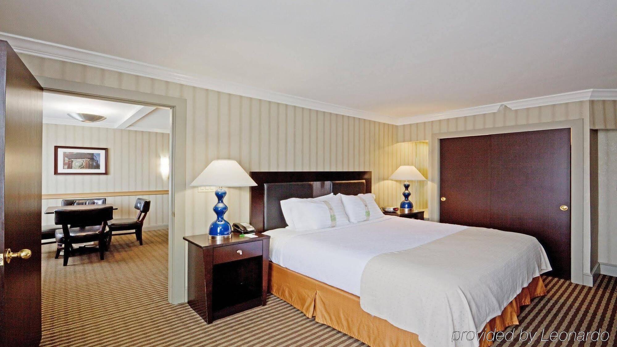Holiday Inn Concord Downtown, An Ihg Hotel Esterno foto