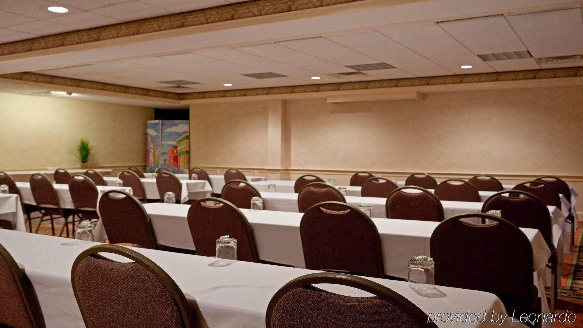 Holiday Inn Concord Downtown, An Ihg Hotel Esterno foto