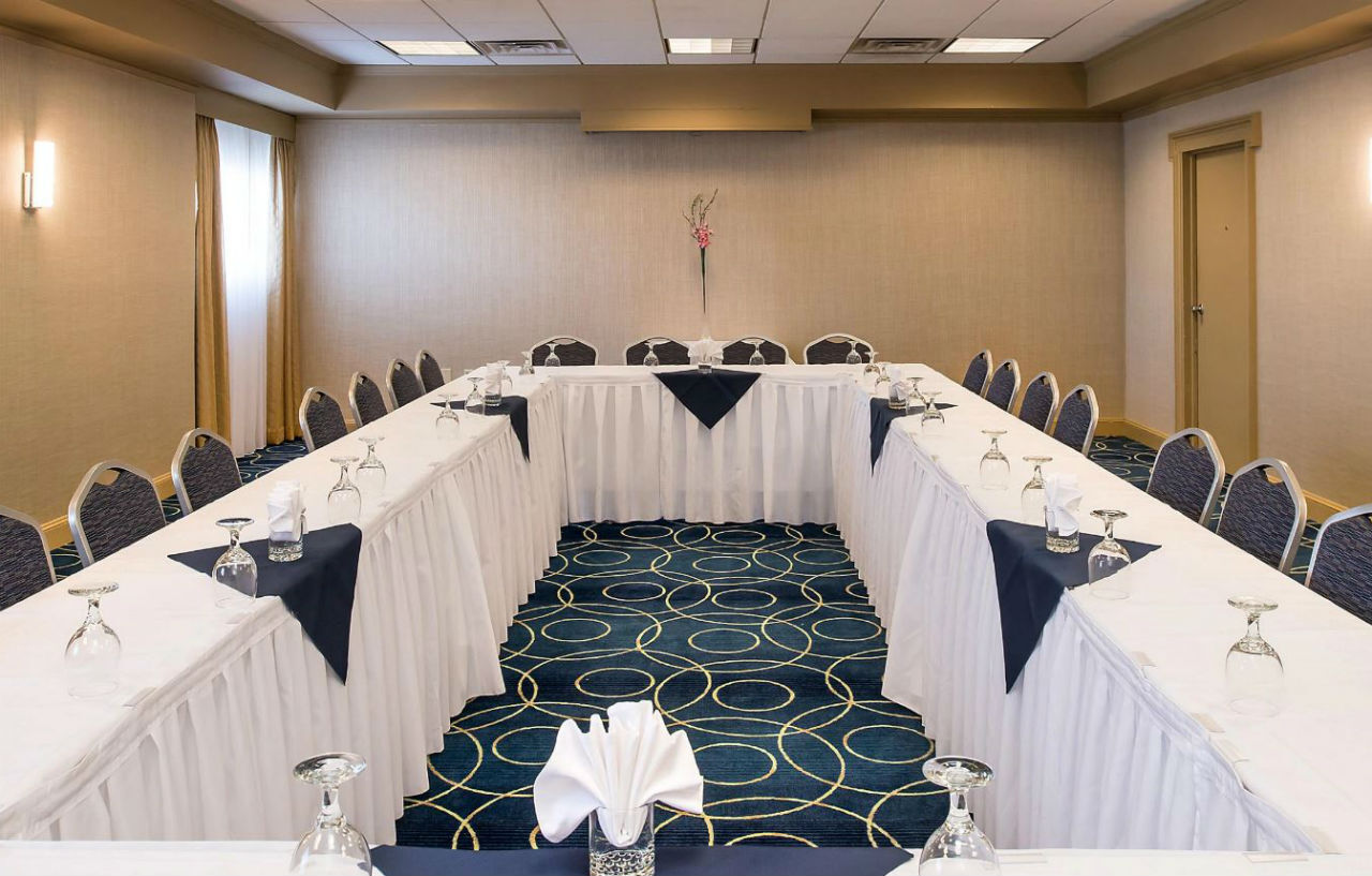 Holiday Inn Concord Downtown, An Ihg Hotel Esterno foto